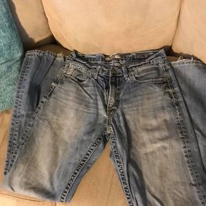 Men's buckle jeans